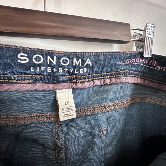 Sonoma Women's 16 Modern Fit Denim Jean Capris Contrast Stitching Mid-rise - Picture 7 of 9